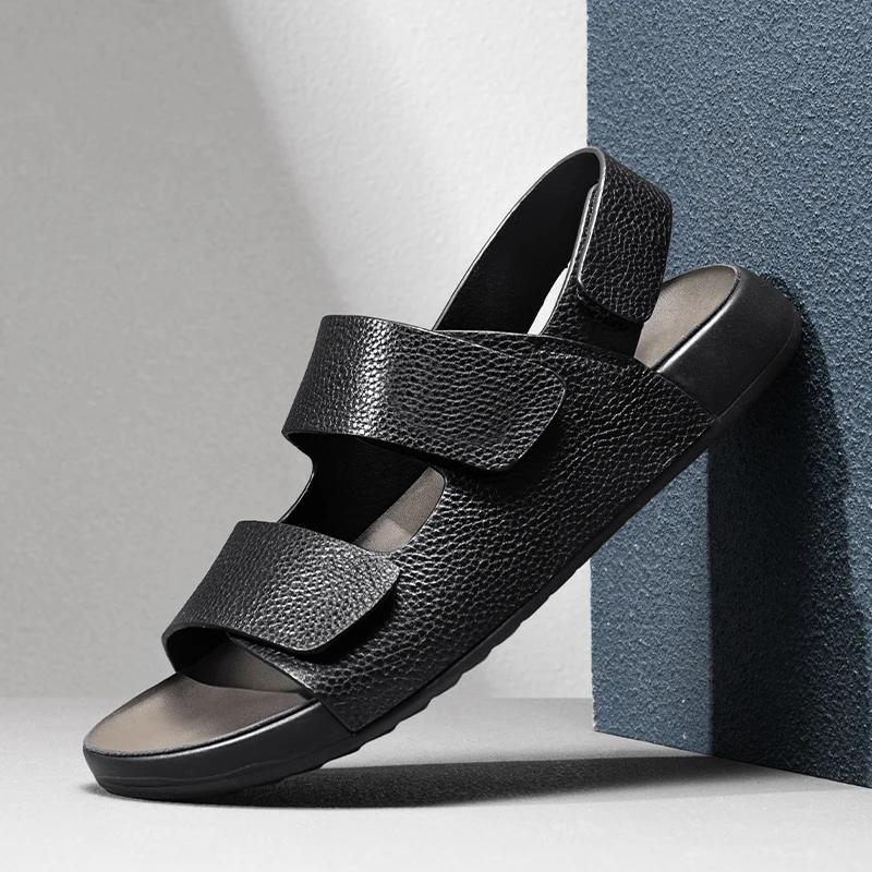 

Уличная новая мужская противоскользящая дышащая пляжная обувь, модные летние мужские удобные легкие сандалии из коровьей кожи с латексным ковриком