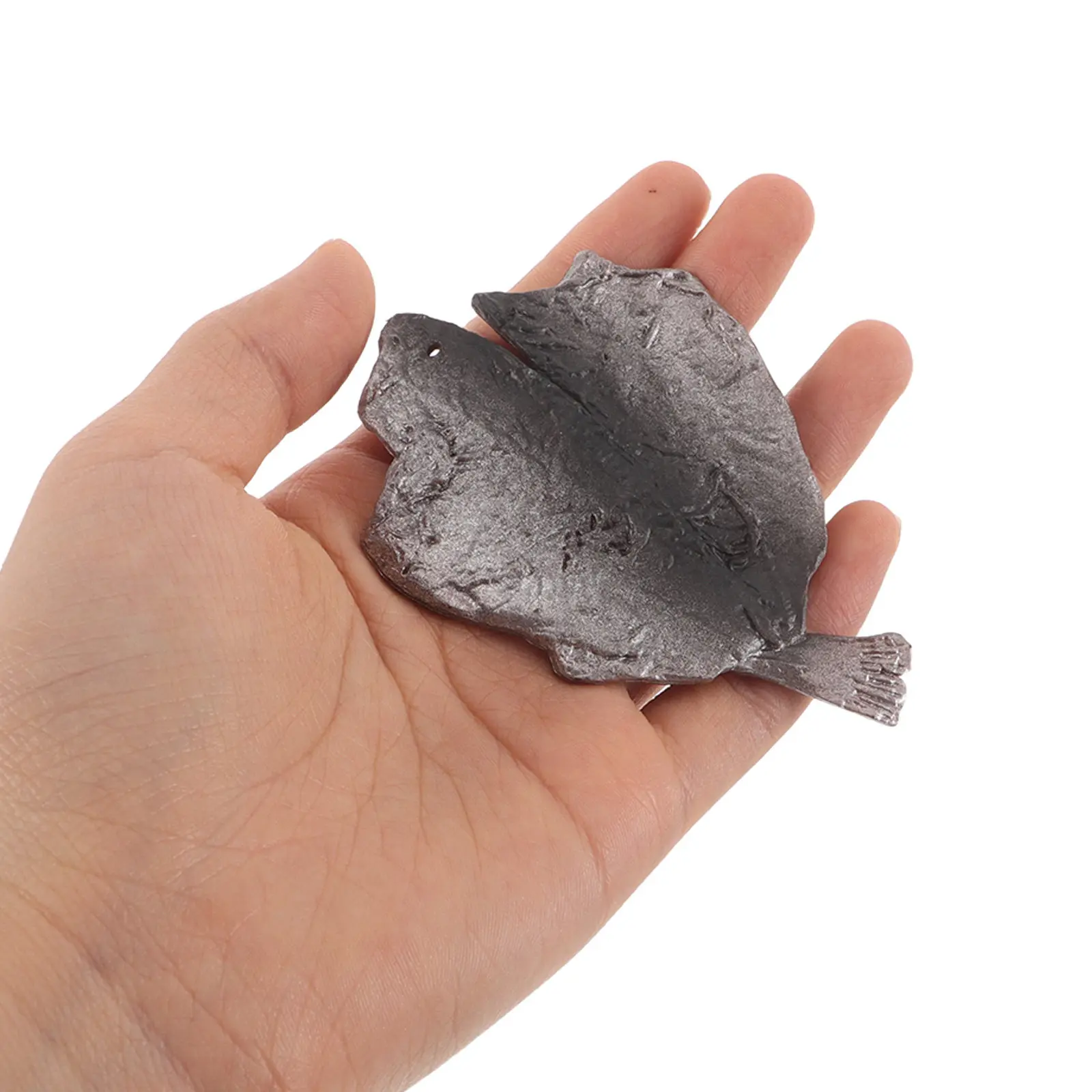 

6Pcs Artificial Dried Salted Fish Realistic Plastic Simulation Fish 3.2x2.4 Inch Decorative Food Photography Props Marine Animal