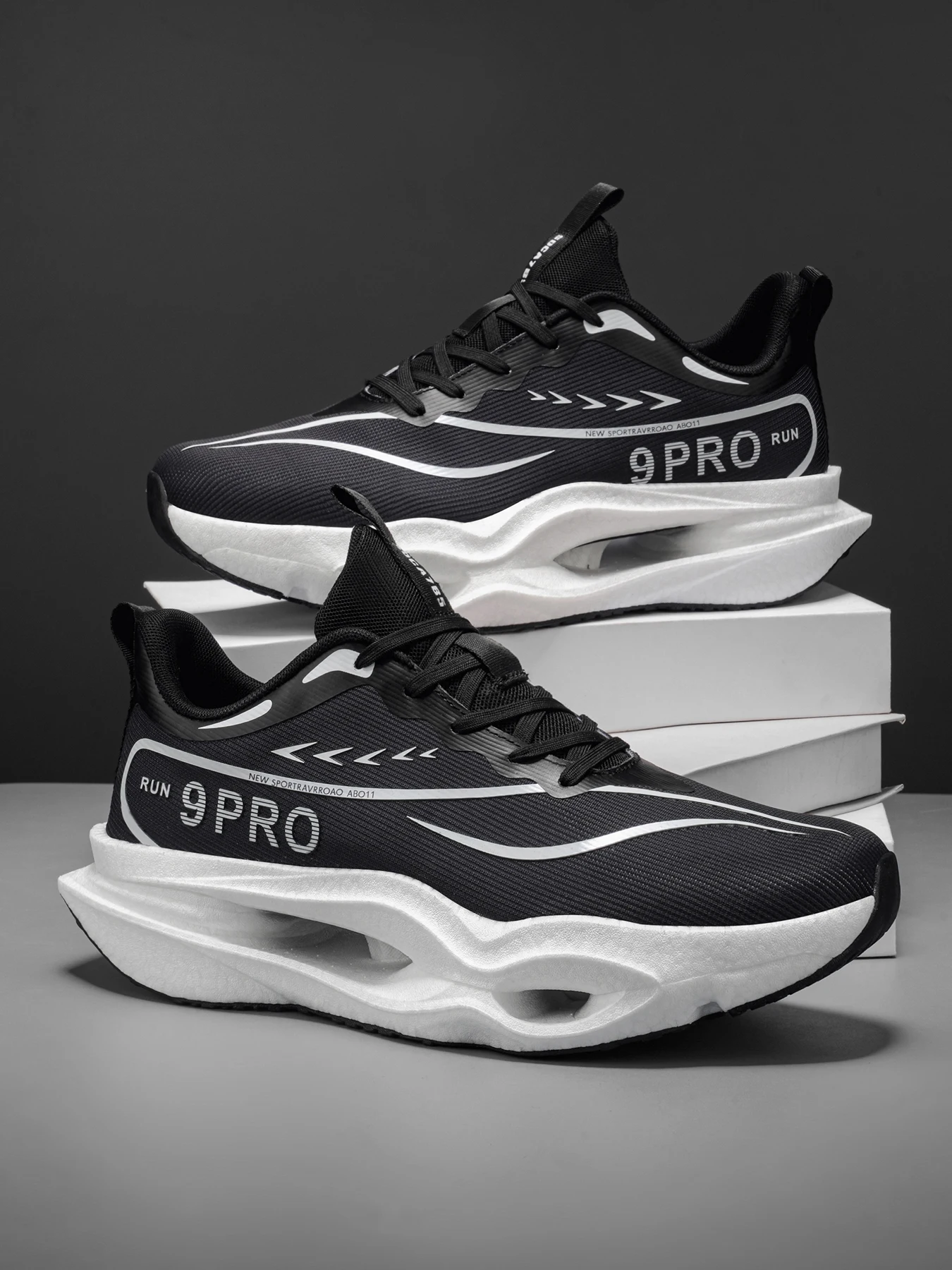 Running Shoes Men Women Breathable Cushioned Sneakers Lightweight Color Block Sports Trainers Jogging Walking Gym Training