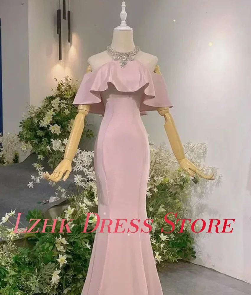 تخصيص رشيقة الساتان حورية البحر كريستال الكشكشة مساء اللباس جودة عالية قصيرة الأكمام طاقم الرقبة الطابق طول فساتين السهرة