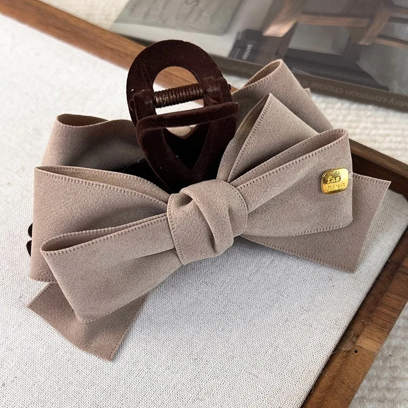 1 Stück Hai-Clip aus Retro-Wildleder im Maillard-Stil für Herbst und Winter mit großer Schleife, vielseitige, modische und süße Haarspange