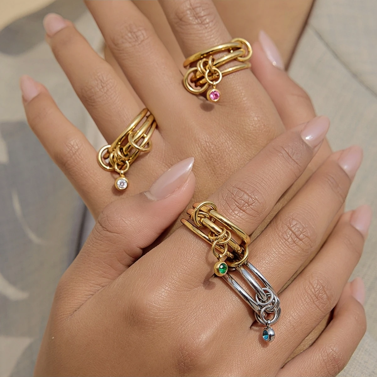 Anillo de Zirconia Multicolor Personalizado Zora, Chapado en Oro de 18K, Acero Inoxidable, Joyería Moderna Apilable, Regalo para Chicas