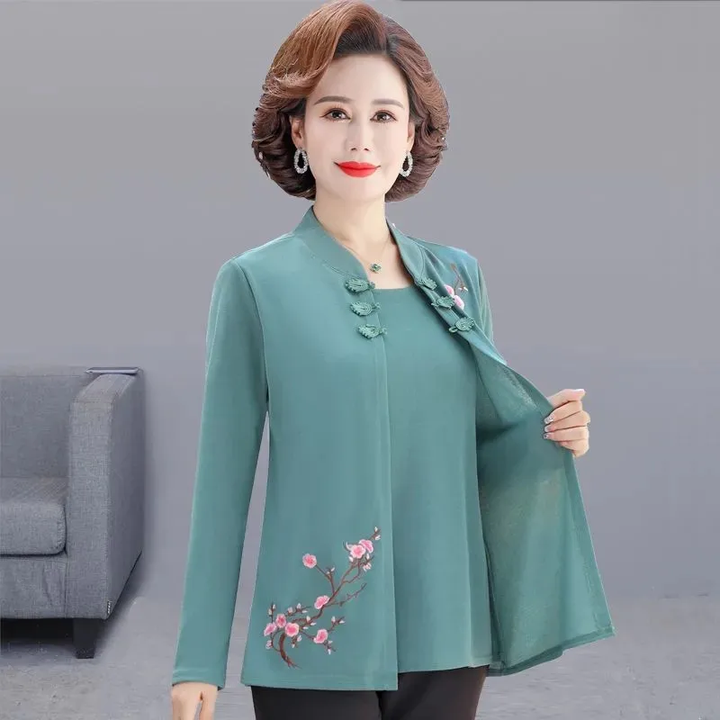 

Middle Aged Elderly Women Embroidered T-Shirt Top 2024 Spring Autumn New Fake Two Piece Knitwear Top Chinese Style Pullover Coat