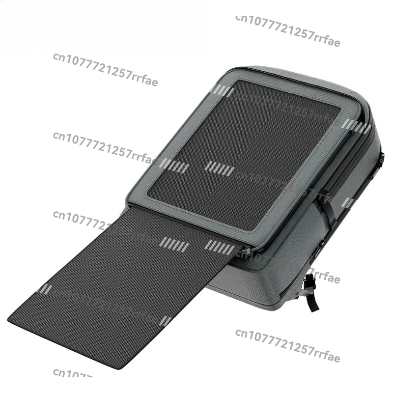 Mochila solar de 30W con panel solar, mochila impermeable para senderismo y portátil.