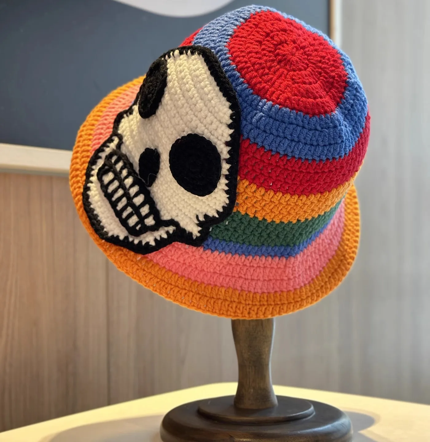 Skelett Stickerei Fischer Hut Winter handgemachte häkeln gestrickt Unisex Hip Hop Eimer Hut runde Becken Hut Halloween kalte Kappe – Detail 3