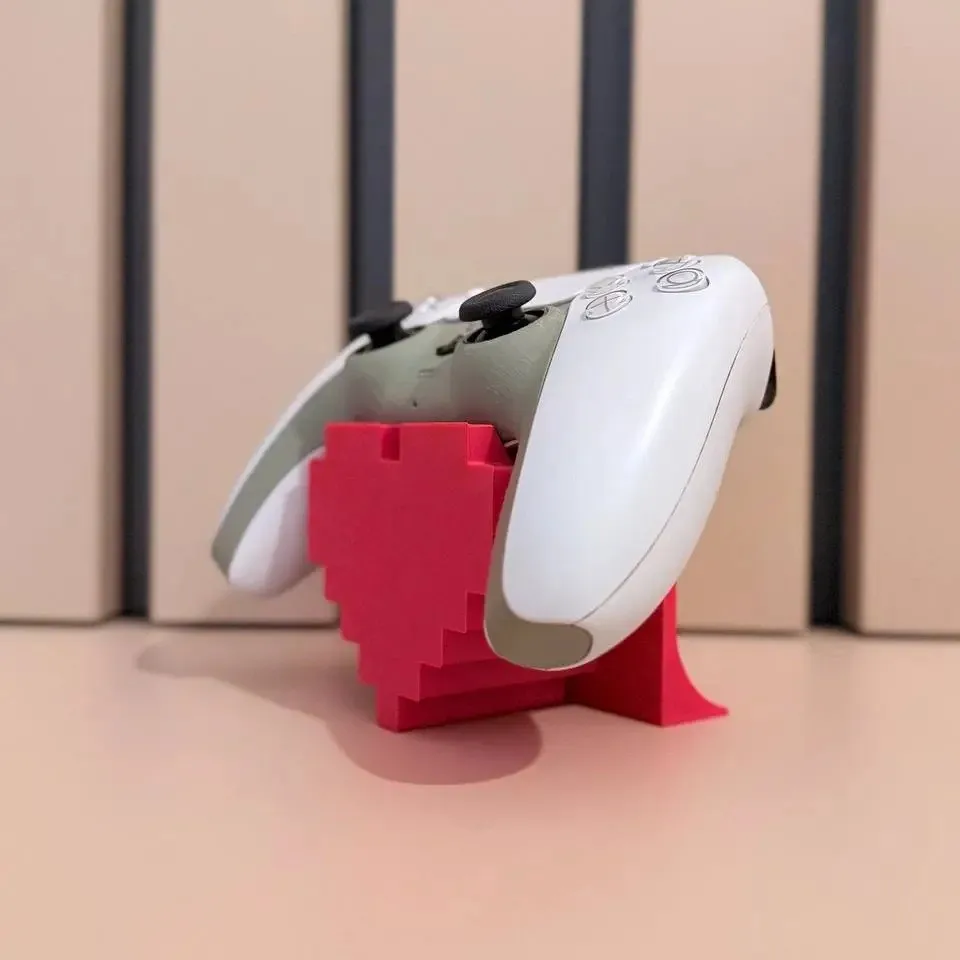 3D Printed Heart-Shaped Game Stand Stable Base Prevents Falls Controller Holder Plastic Decorative Desktop Craft