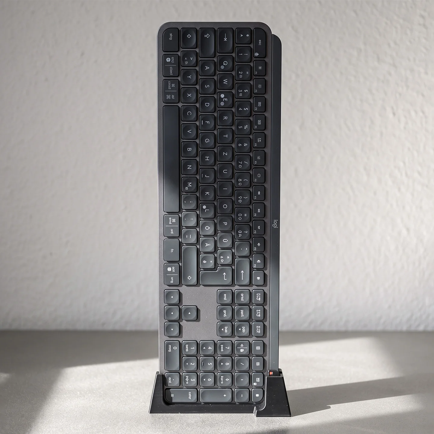 Vertical Stand for Logitech MX Keys Keyboard – Desktop Organizer Base (Includes Anti-Slip Pads)