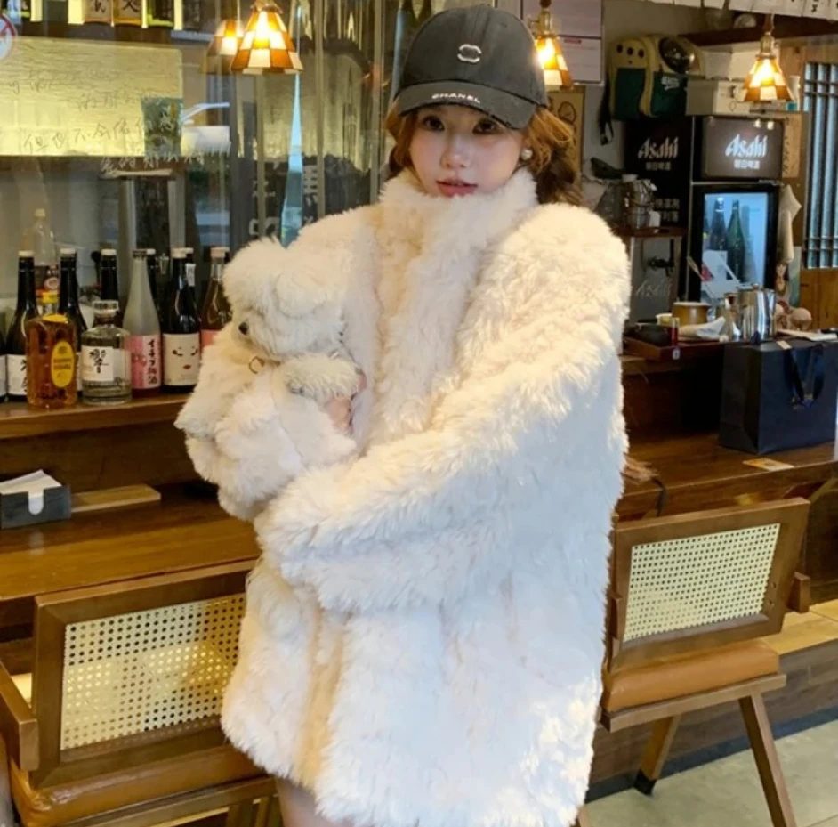 شتاء جديد فضفاض ملابس قطيفة غير رسمية معطف فرو صناعي الوقوف طوق شيرلينغ معطف للنساء الكورية موضة منتصف طول معطف الفرو