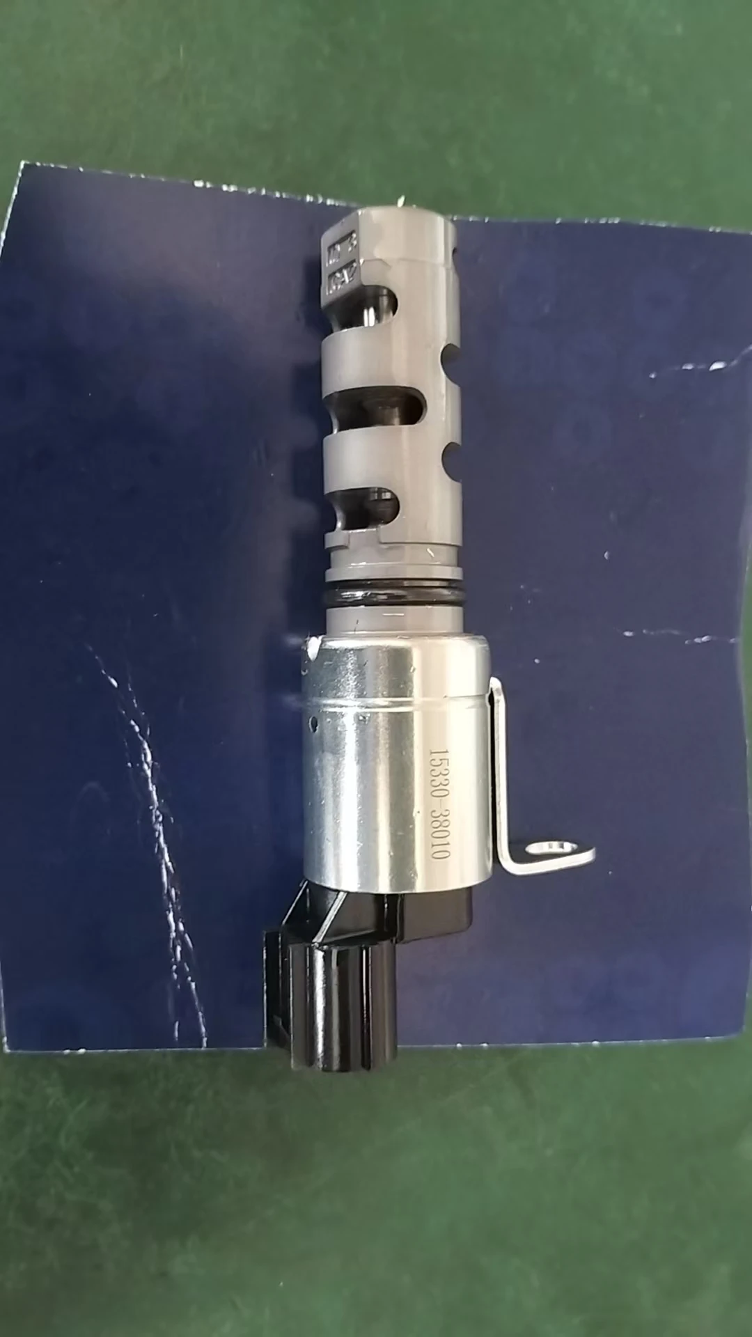 

Oil Control Variable Valve for 1gr 1ur 3ur Timing Solenoid VVT Valve 15330-38010 15330-0S010