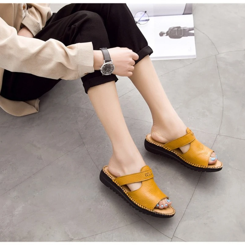 2025 شبشب جلد طبيعي الصيف النساء نعال مسطحة أحذية المفتوحة تو الزهور الشرائح النساء الانزلاق على الصنادل #5