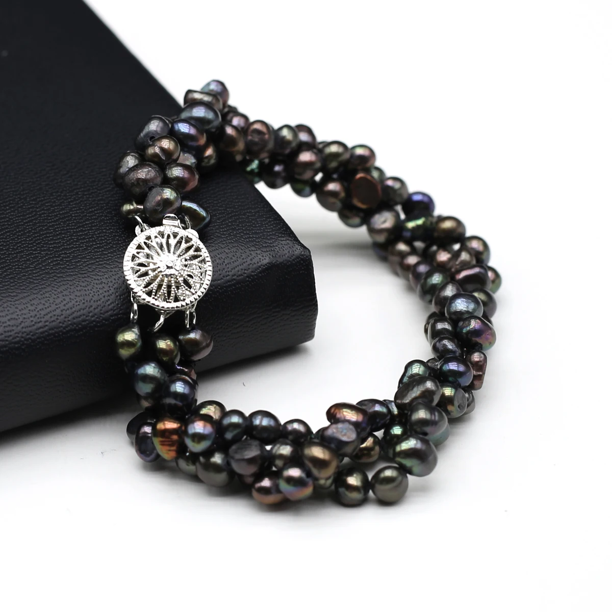 Pearl Bracelet Natural Freshwater Pearl 5-6 MM Three-cells Black Bracelet Charms For Elegant Women Birthday Gift