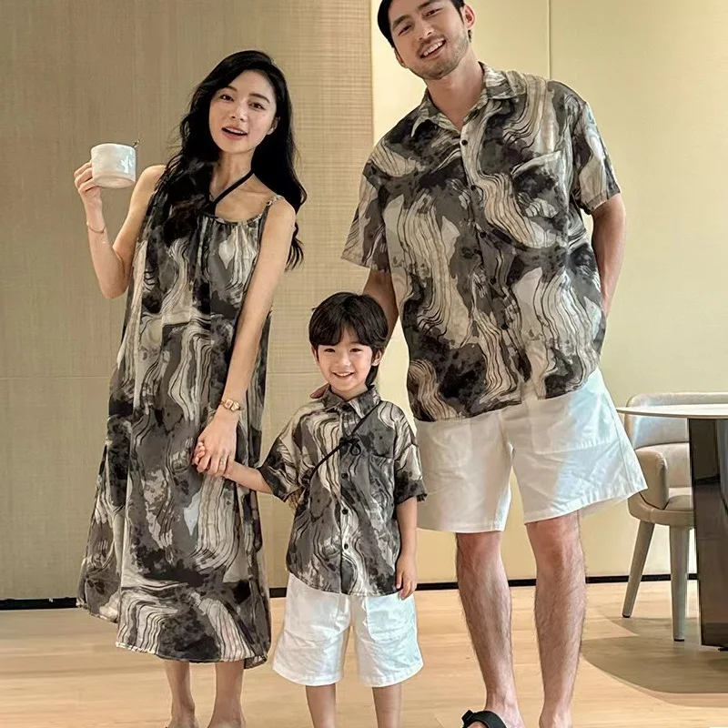 

2024 New Family Matching Outfits Tank Mother Daughter Dresses Short Sleeve Father Son Shirts Fashion Daddy Mommy and Me Clothes