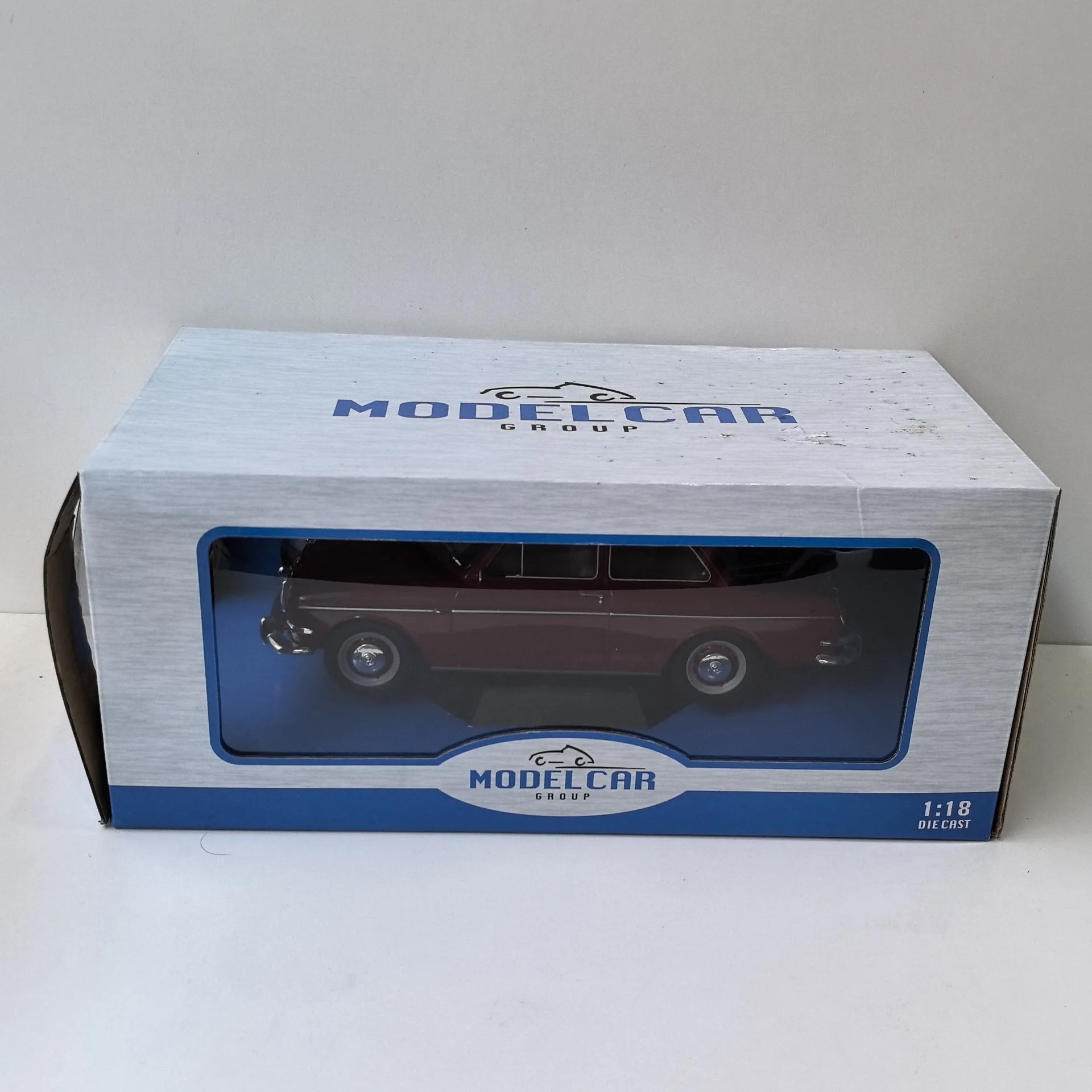 

Литой под давлением MCG масштаб 1/18 VW 1500 S TYP 3 1963, модель автомобиля из сплава VW, Коллекционная игрушка, подарок, сувенир, украшение для дисплея