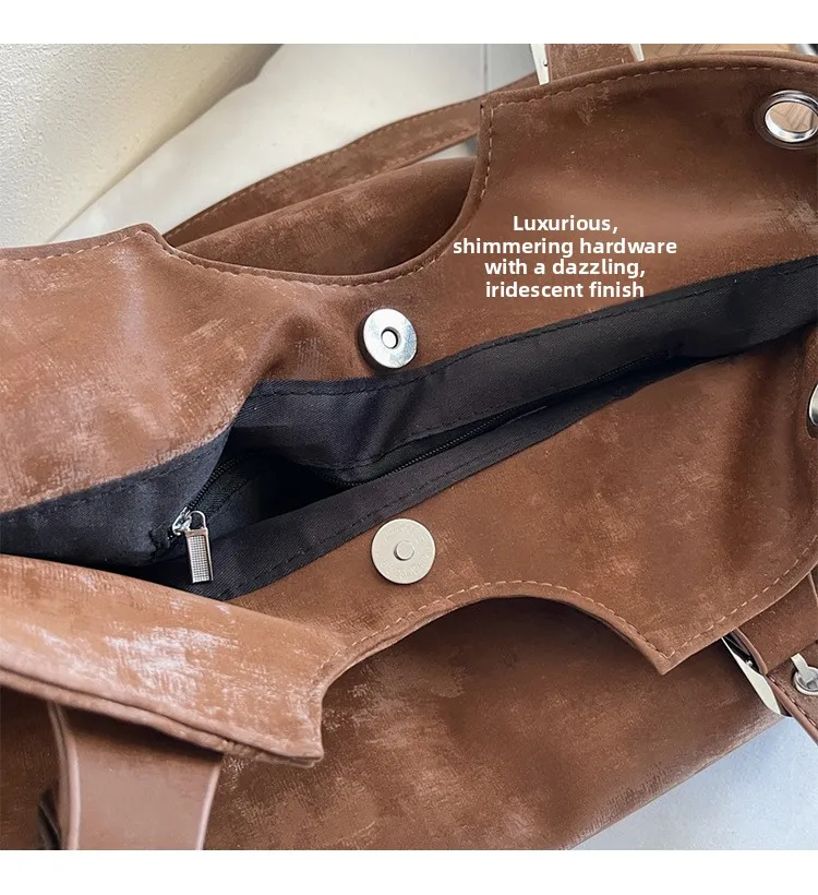 Large Vintage Women's Handbag description 3