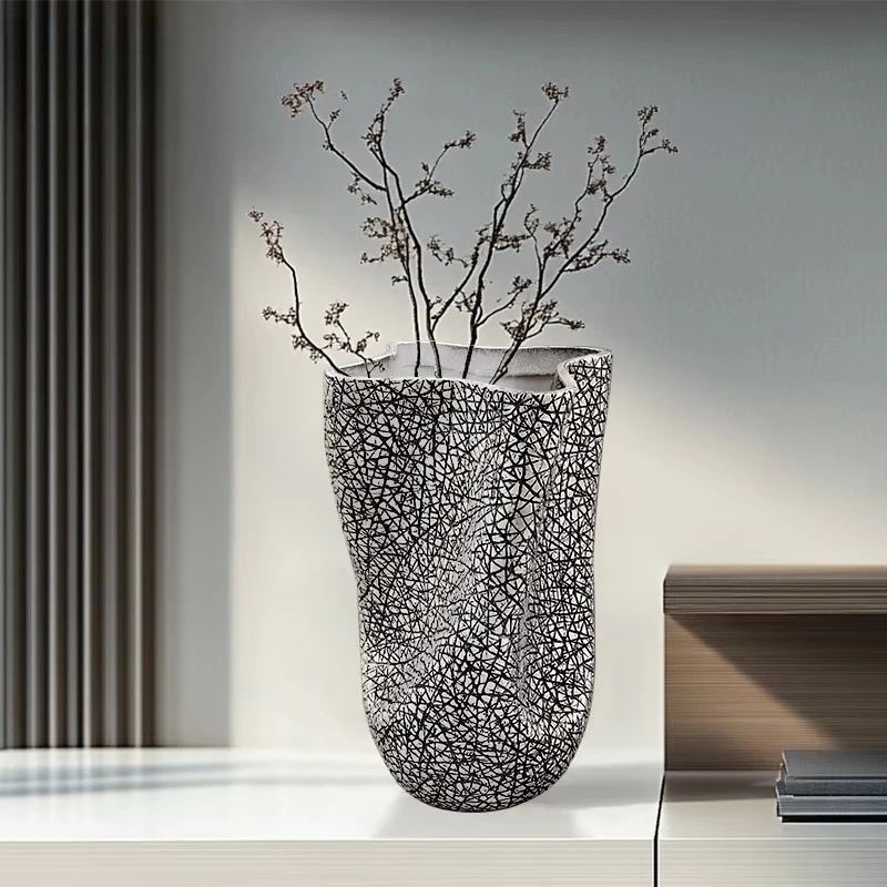 Modern minimalist aesthetics irregular shape home decoration vase black and white resin desktop vase