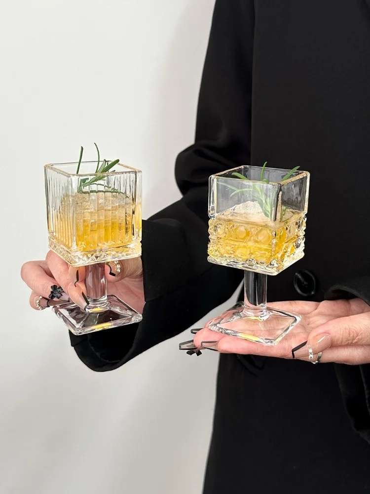 Elegant Floating Sculpture High Foot Square White Wine Glass High Aesthetic Value Home Use Small Liquor Cup Burnt Wine Cup