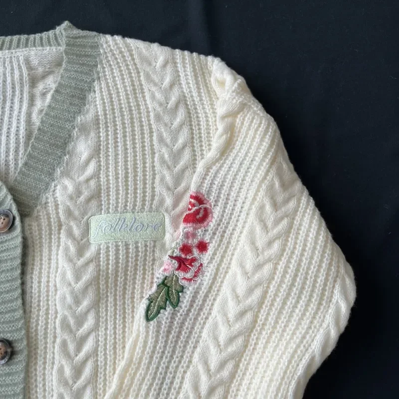 صور حقيقية الفولكلور بالأزرار مع زهرة التطريز سترة أزياء الخريف الشتاء سترة مشغولة من الصوف المرأة كريم الأزهار البلوزات #2