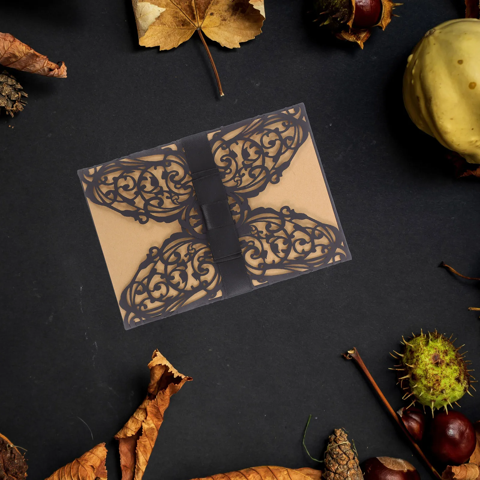 

10Pcs Modern Invitation Cards Laser Cut Floral Design Elegant Paper Cards for Wedding Birthday Party Graduation Holiday Decor