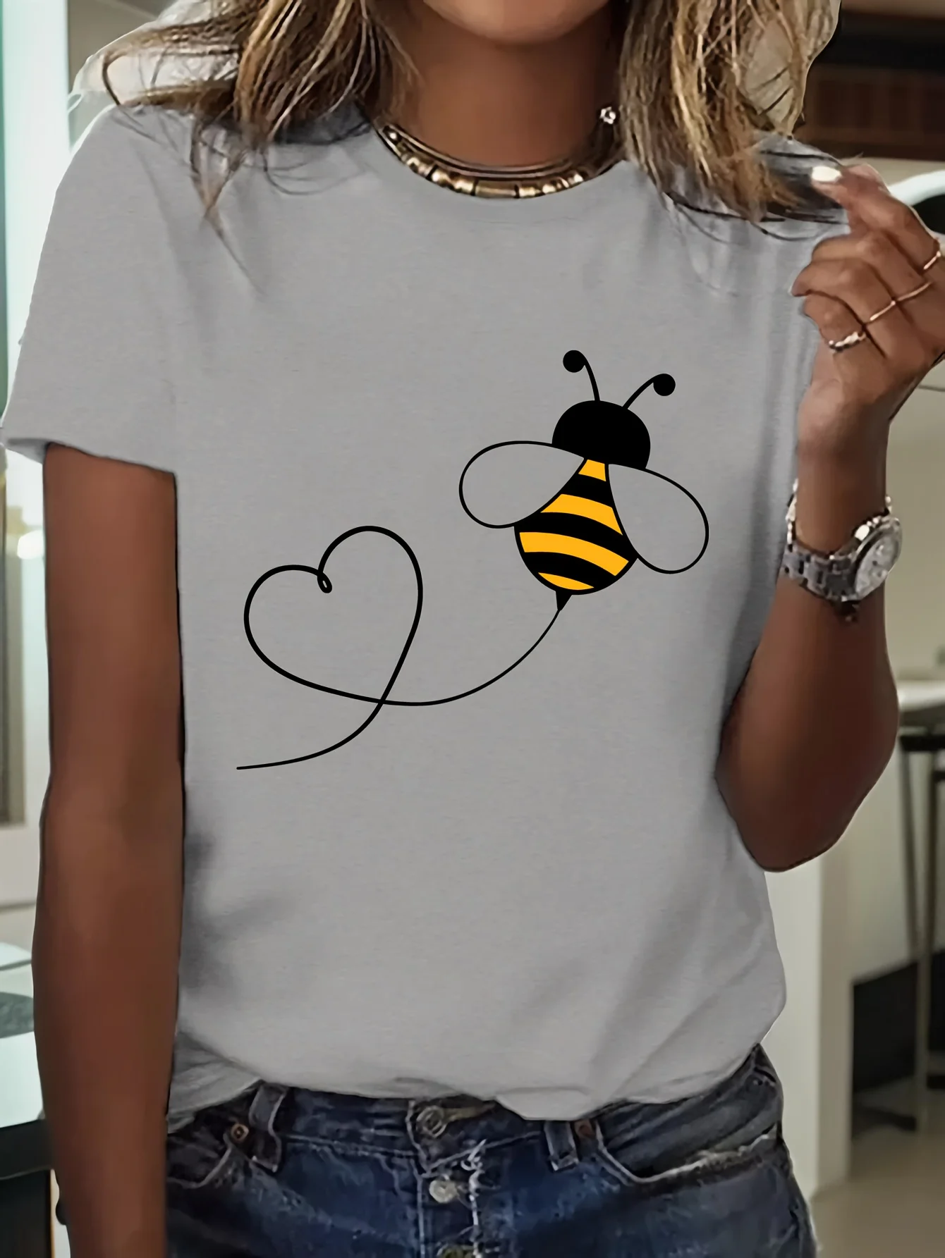 Women'S Casual Sporty T-Shirt with Cute Bee & Heart Design Harajuku Sleeve Casual Clothing Street Tops Tees Aesthetic Clothes