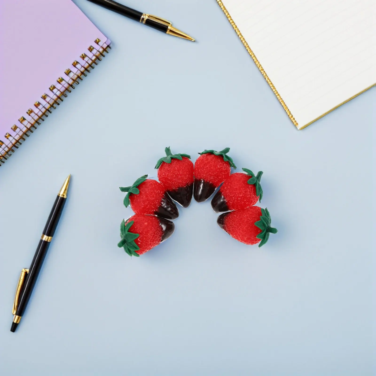 8 Piezas de Fresas Artificiales Decorativas, Estilo Bañadas en Chocolate, Comida Falsa Realista para Exhibición, Fotografía de Postres