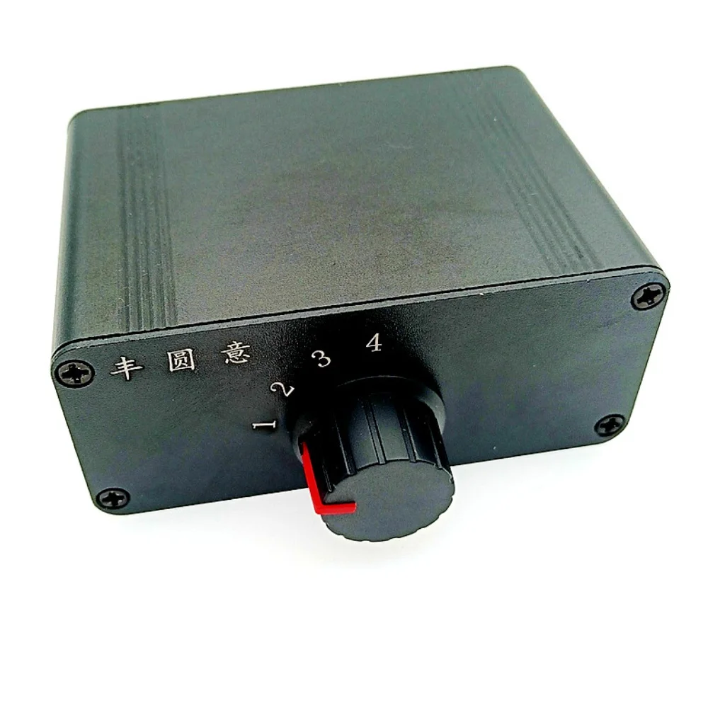 1 مدخل 4 مخرج 4-قناة مفتاح الصوت RCA ستيريو الصوت الجلاد الموزع إشارة محدد الجلاد يتحكم بشكل فردي