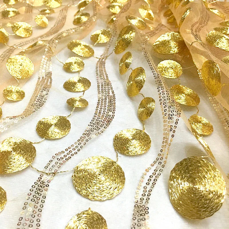 High-grade gold thread sequins bead mesh yarn / lace embroidery clothing fabric / shop material / circle wave fabric / embroider