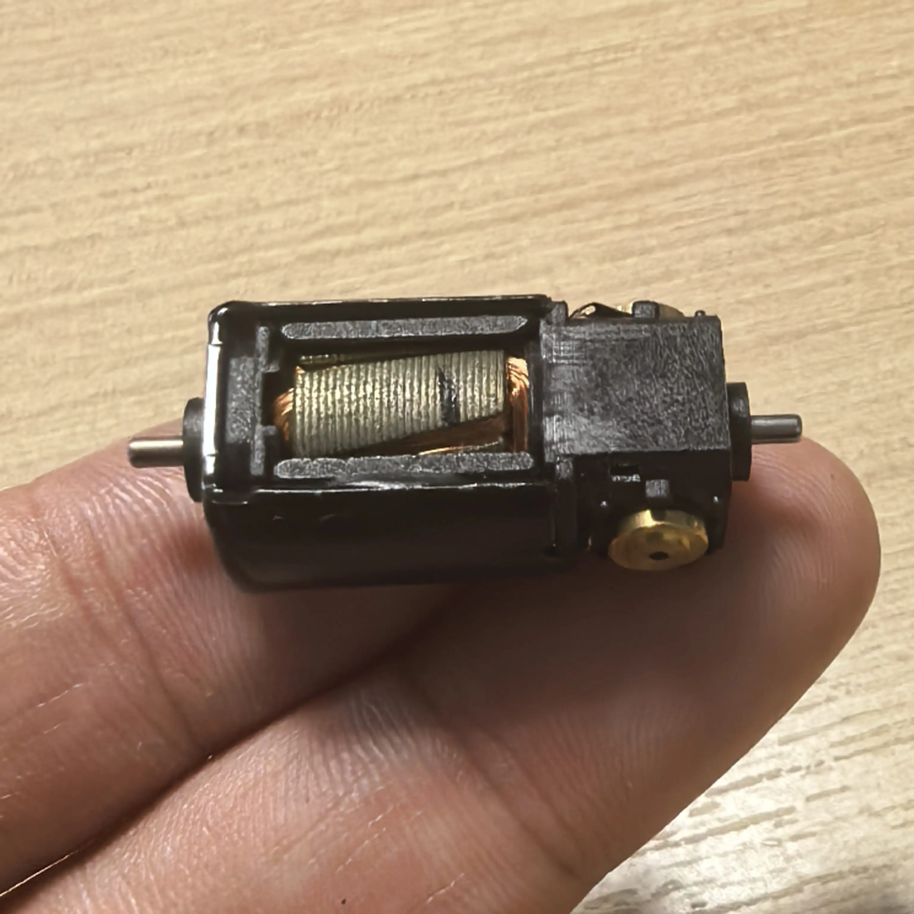 Strong Magnetic Micro 9.5mm*14mm DC 12V Dual Shaft High Speed Motor For N Scale Model Toy Train Railway Engine