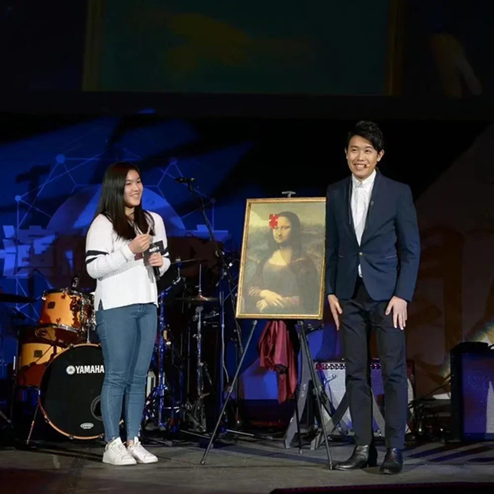 

Мона Лиза 2 от Sagiv Levy Волшебные трюки Улыбка Головоломка Фоторамка Делюкс Карта Магия Реквизит Волшебник Сценическая комедия Ментализм Уловки