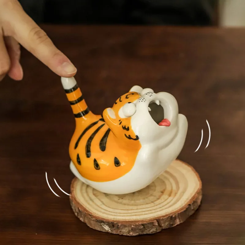 Cute Desktop Tiger Decoration Ceramic Plug Joss-Stick Creative Tea Pet Zodiac Tumbler Living Room Coffee Table Home