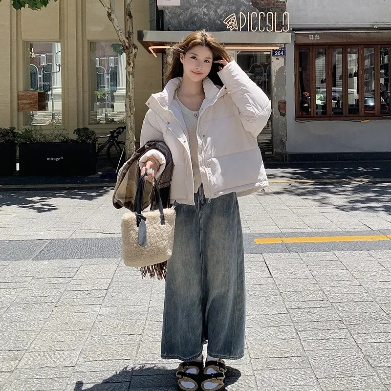 2025 Giacca invernale New Fashion Piumino corto da donna Spessore caldo sciolto tipo bozzolo con cappuccio Diamond Puffer Coat Outwear