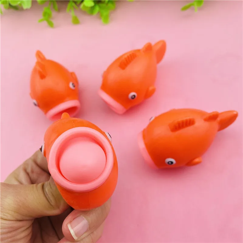 Cartoon Cute Squeeze Tongue Out Small Goldfish Toy Kids Stress Relief Toys Creative Goldfish Tongue Out  Pinch Music Fidget Toy