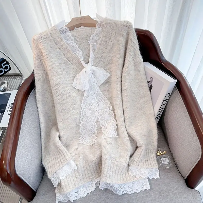 Wiosna jesień nowy dekolt w serek z długim rękawem modny sweter damski główna ulica Casual luźne koronkowe patchworkowe swetry eleganckie eleganckie topy