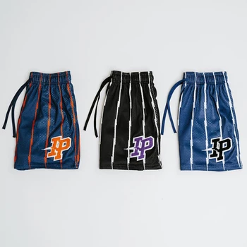 Neue Sommer mode lässig Herren Shorts atmungsaktive Mesh Viertel hose gestickte Logo Basketball Trainings hose
