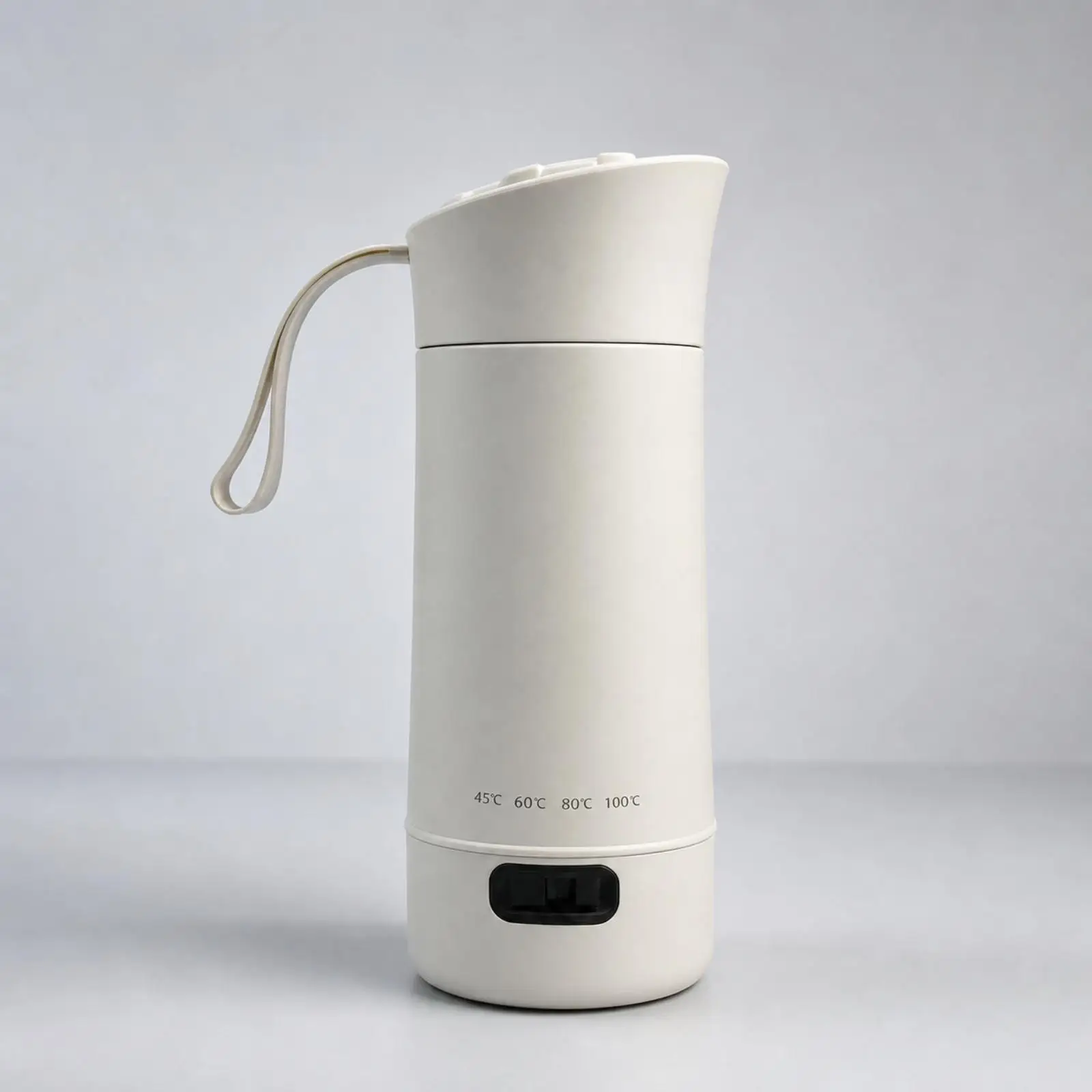 Portable Car Heating Kettle 80W Food Grade PP 12V 24V Travel Mug with Strap for Road Trip