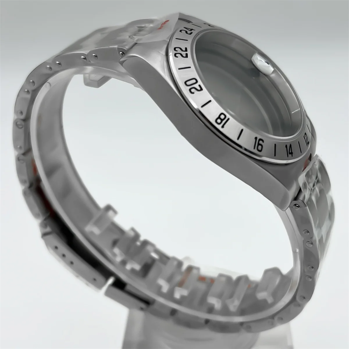 39 мм серебряный корпус из розового золота с фиксированным безелем, сапфировое стекло с механизмом NH35 NH36 NH34 ETA2824 PT5000, браслет из нержавеющей стали