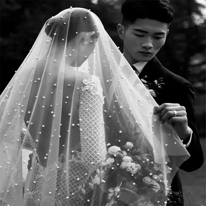 ไข่มุกสีขาวงาช้างยาวผ้าคลุมหน้าเจ้าสาวด้วยหวี One Layer Cathedral Wedding Veil ไข่มุก Velos de Noiva ลูกปัดคริสตัล 3 เมตร