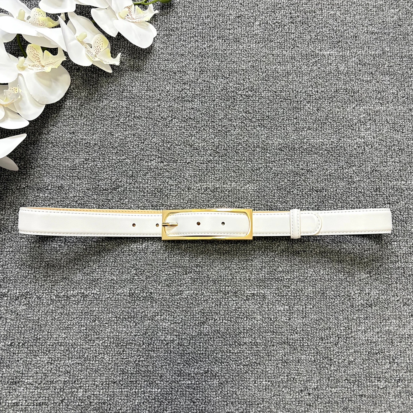 Simple and shiny square buckle calf leather belt, women's genuine leather white thin belt, top layer cowhide exquisite belt