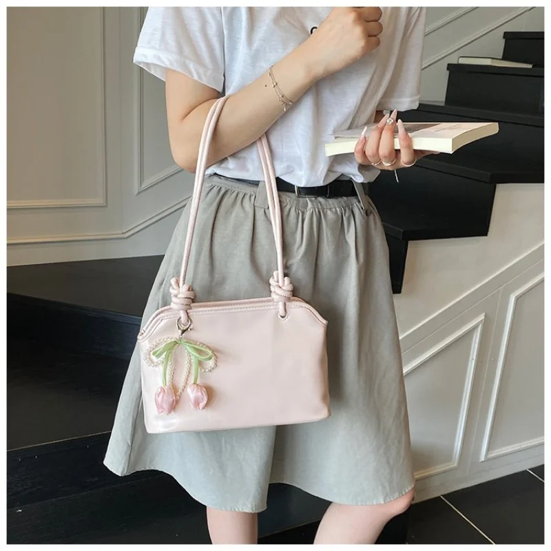 

Stylish Ladies Messenger Bag Made Of Curve-Printed Leather Boasting Paris Casual Vintage Spacious Soft Neat Daily Look​