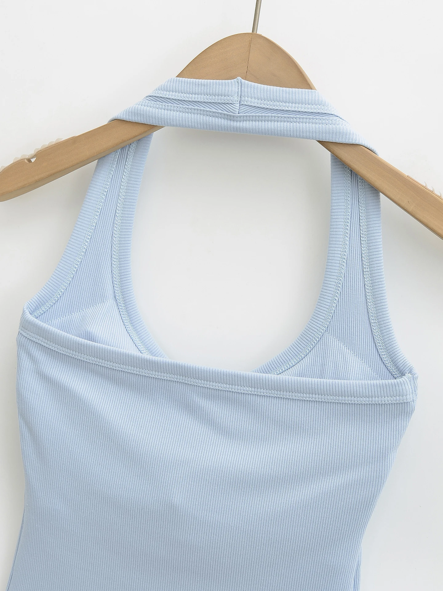 توب رياضي صيفي رقيق بتصميم أمريكي عصري، بدون ظهر، ضيق، مصنوع من مزيج القطن، مع حشوة للصدر #4