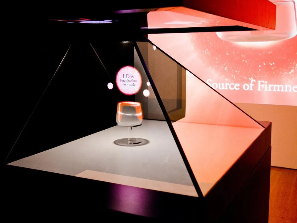 22 Inch 270 Degree Hologram Showcase 3D Projector ,Holographic Pyramid Display showcase for Museum Hologram