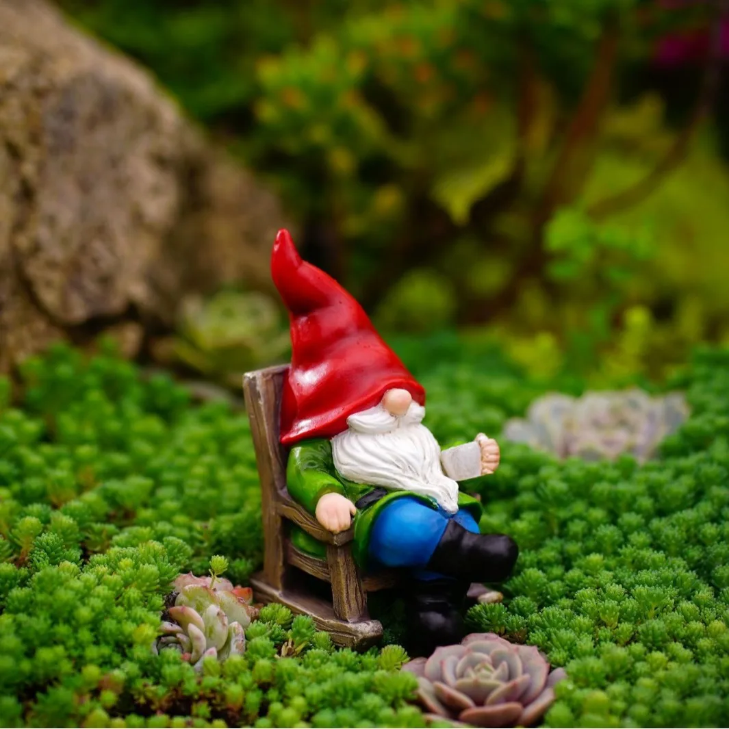 Cross-border solar garden ornaments, outdoor garden gnomes, garden landscaping, living room balcony creative decoration