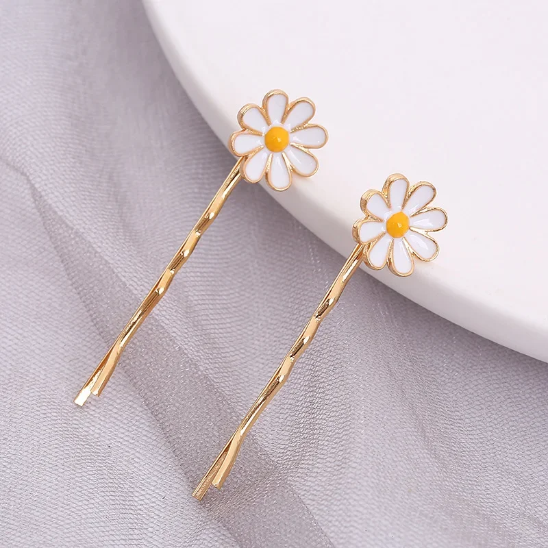 Cute Daisy Hairgrips Gold Color Wave Shape Metal Hair Clips Girl Casual Headwear Hair Accessories