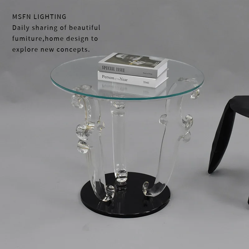 Pequeña mesa de centro creativa para el hogar