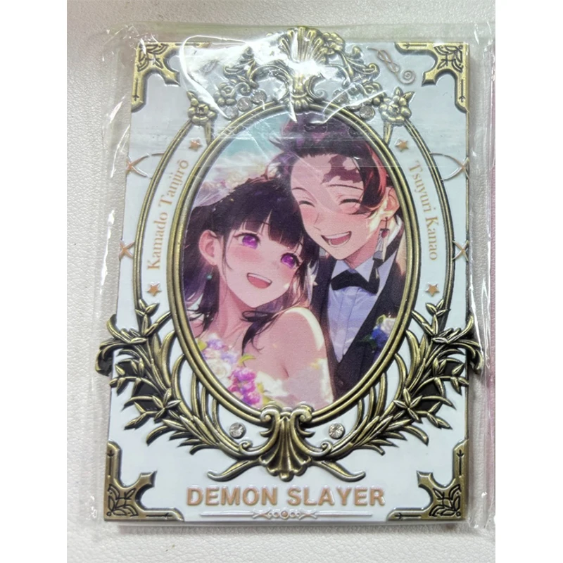 Anime Demon Slayer Kamado Nezuko Kochou Shinobu Kanroji Mitsuri Iguro Obanai Collezione di carte Regali di compleanno di Natale Giocattoli