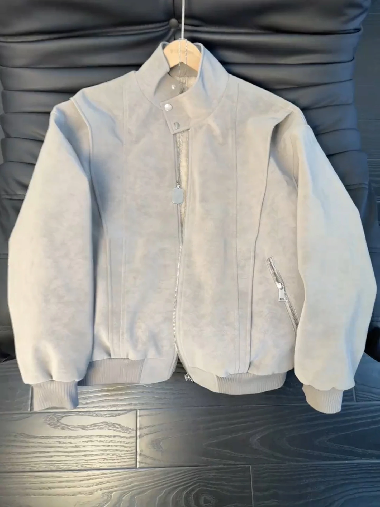 

Мужская зимняя теплая куртка-бомбер из американской утолщенной кожи с флисовой подкладкой и мехом, с воротником-стойкой