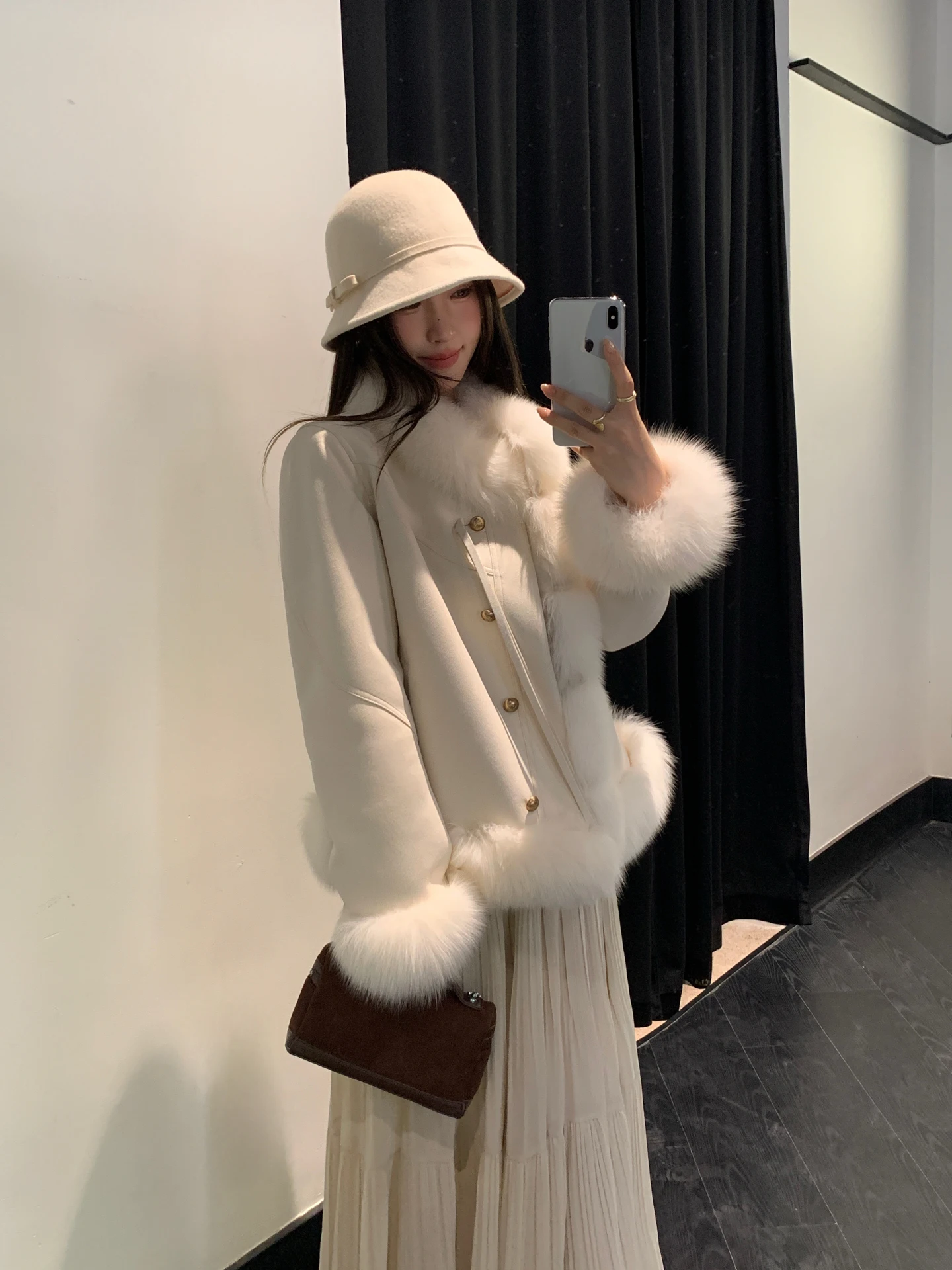 

Ele Fur ort Coat Women's Goose down Inner Winter New Sle Coat Comfortable Whole Skin Daily Wear Light Luxury