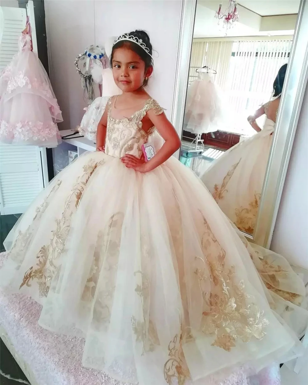 

Champagne Tulle Flower Girl Dresses Ball Gown Sheer Neck Flower Girl Dresses First Communion Dress Pageant Gowns