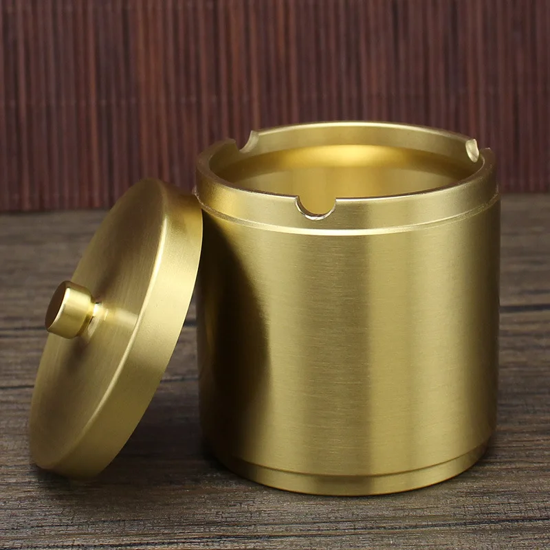 

tea tin Brass car ashtray home decoration size about 7X7X8CM