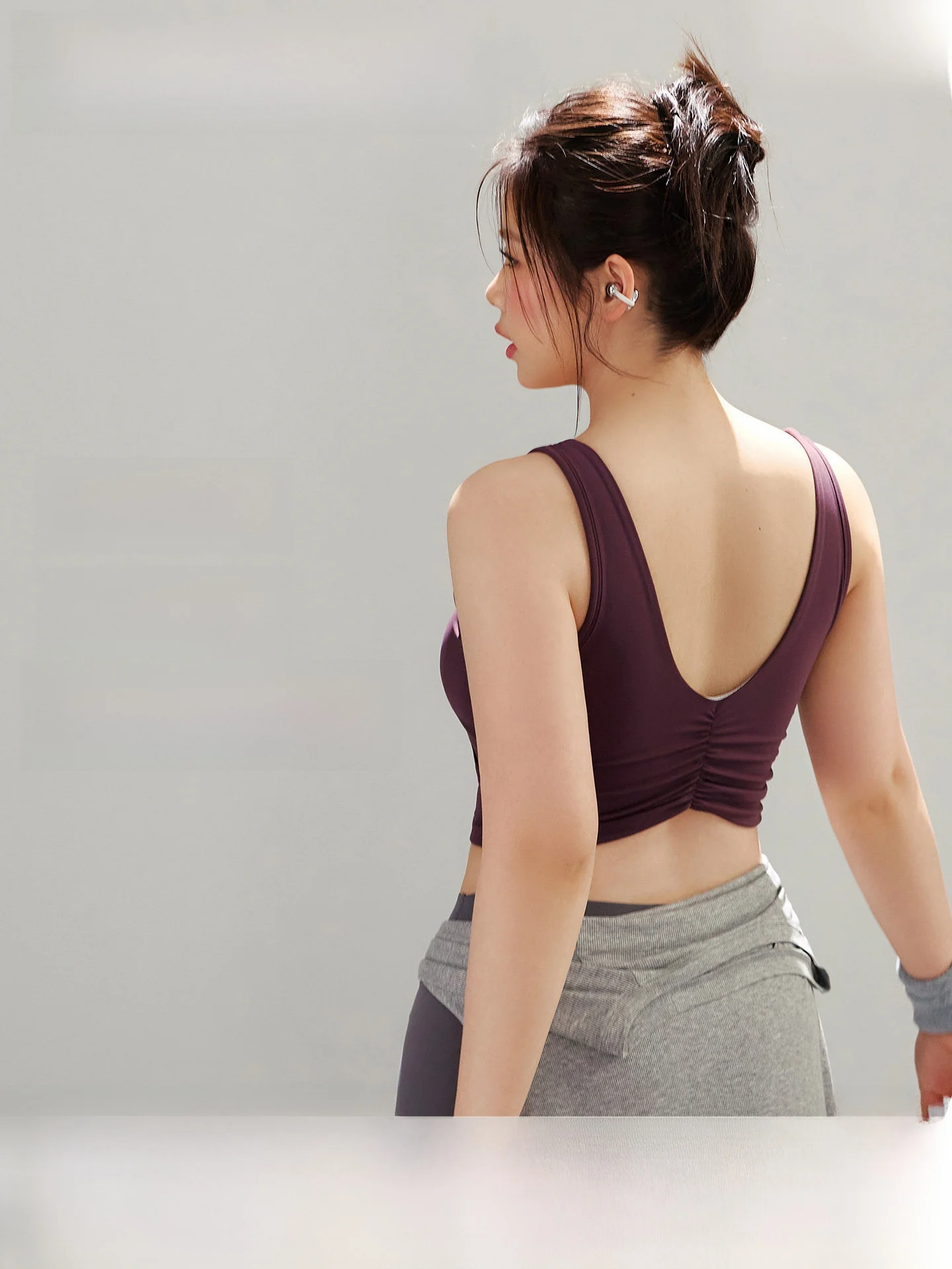 大きいサイズのスポーツブラ女性用ランニング衝撃吸収ピラティストレーニングベスト美しい背中ヨガフィットネススポーツブラ