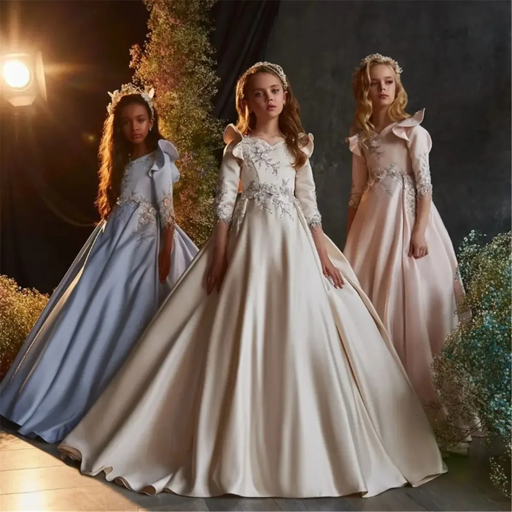 

Elegant Flower Girl Dresses For Weddings V-neck 3/4 Sleeves Appliques Beading Long Dress Princess Birthday First Communion Gown